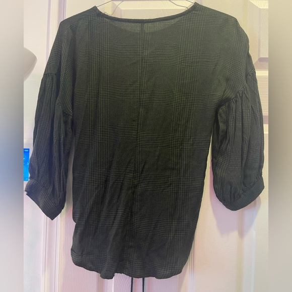 Color Thread Shirt - Picture 5 of 5